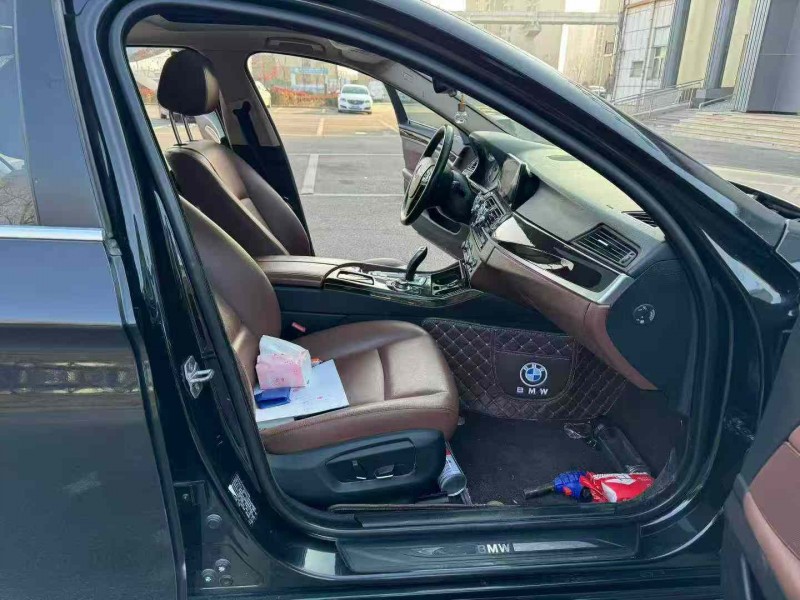 济宁15年宝马5系5