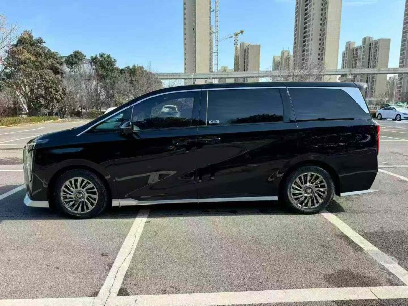 济宁22年传祺M8/GM86