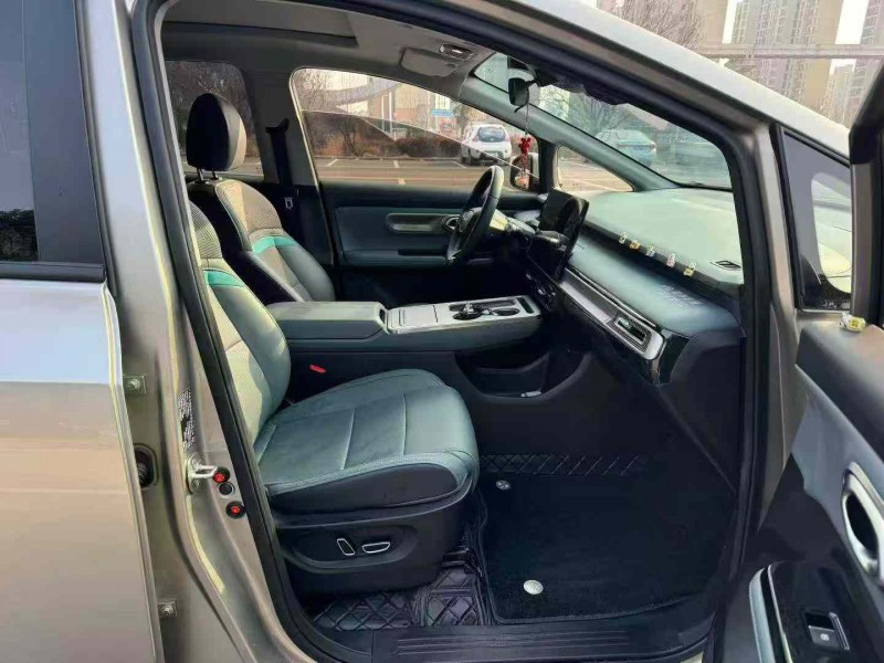 济宁24年传祺埃安Y6