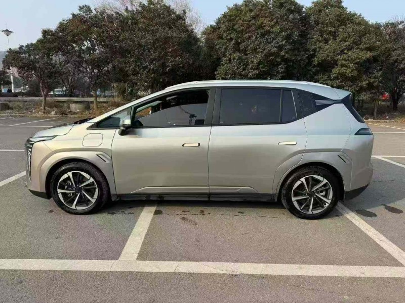 济宁24年传祺埃安Y7