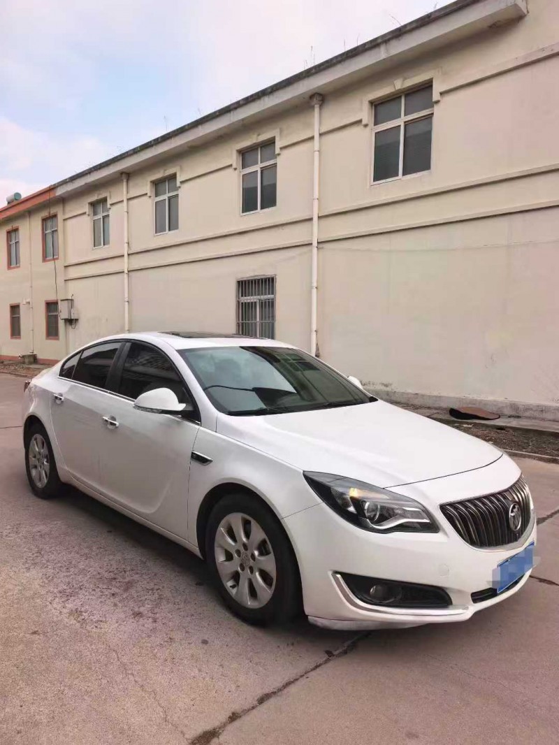 青岛17年别克君威3