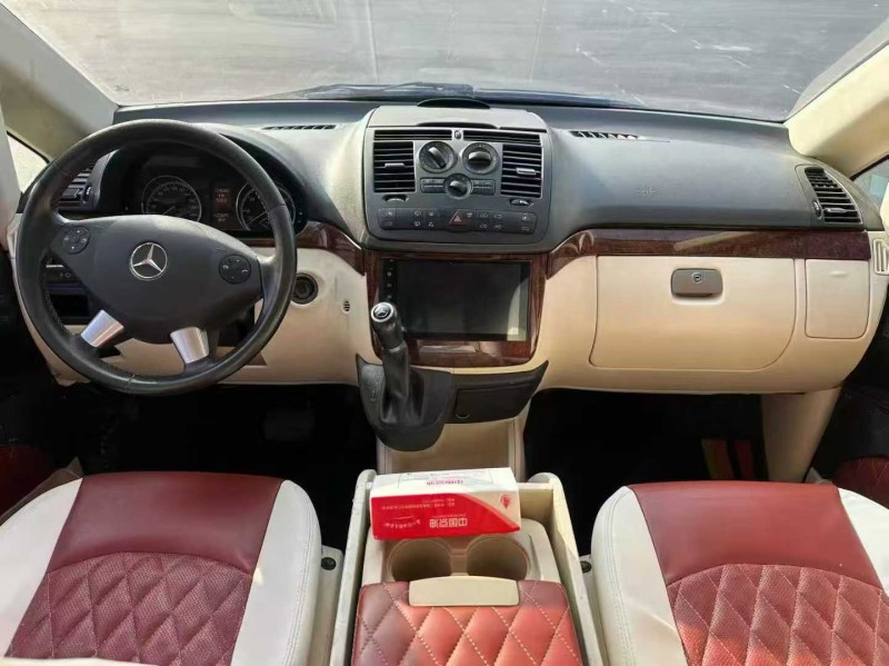 枣庄17年奔驰唯雅诺6