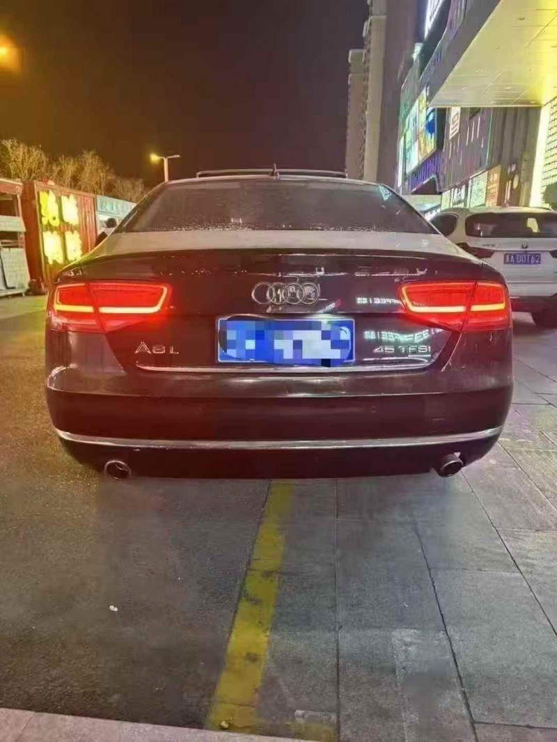 济南14年奥迪A8L7