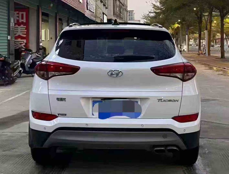 三明17年现代途胜6