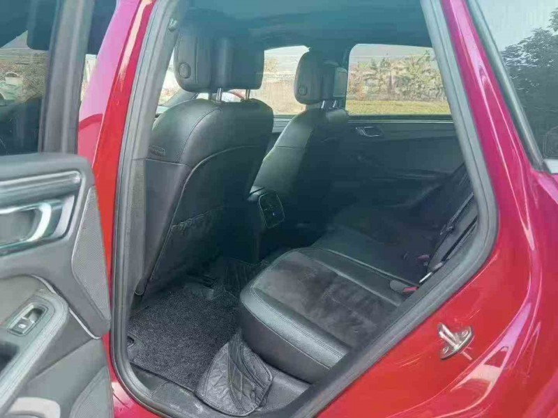 莆田18年保时捷Macan5