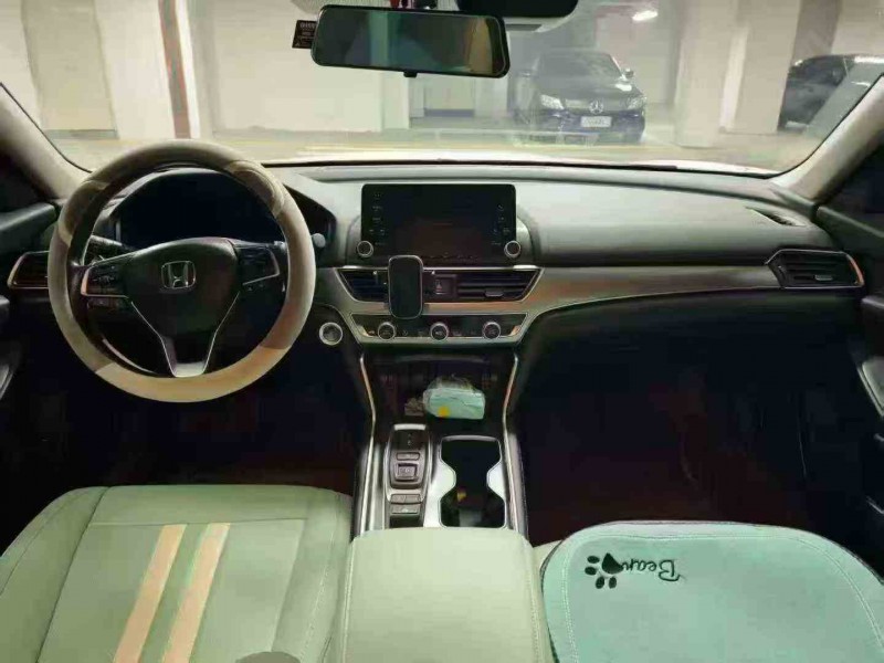 铜仁23年本田雅阁5