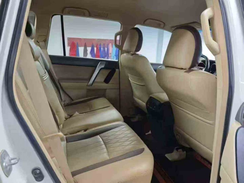 安顺15年丰田普拉多4