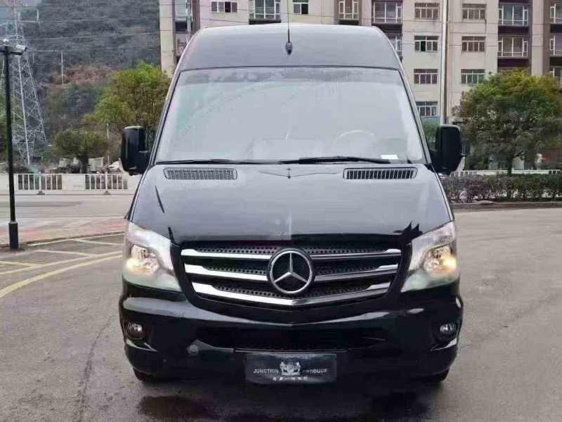 铜仁17年奔驰斯宾特1