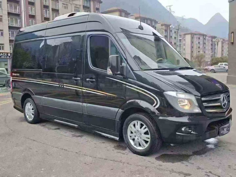 铜仁17年奔驰斯宾特3