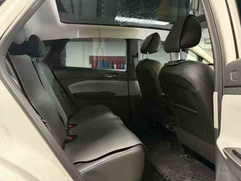 遵义25年启辰VX65