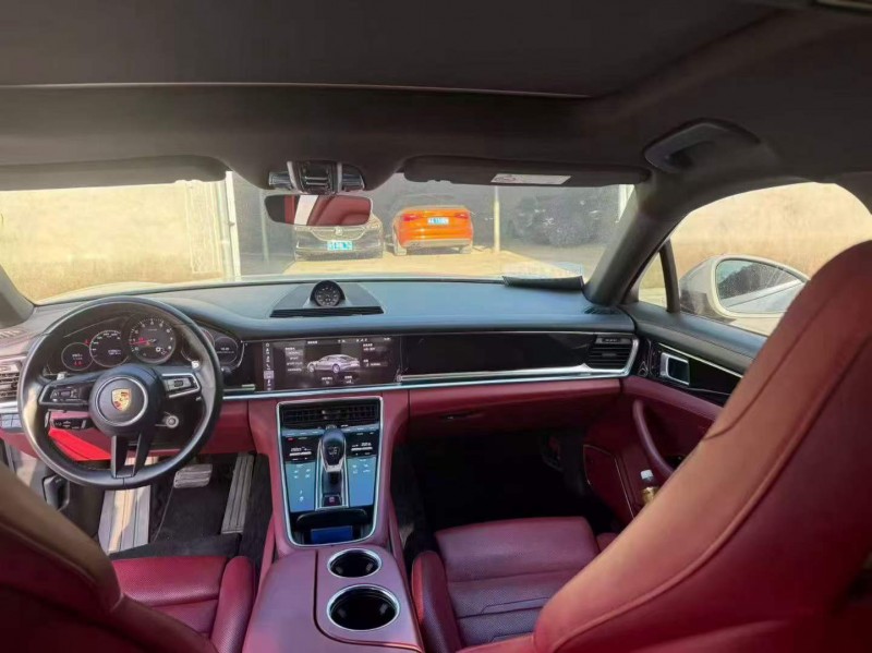 广州21年保时捷帕拉梅拉5