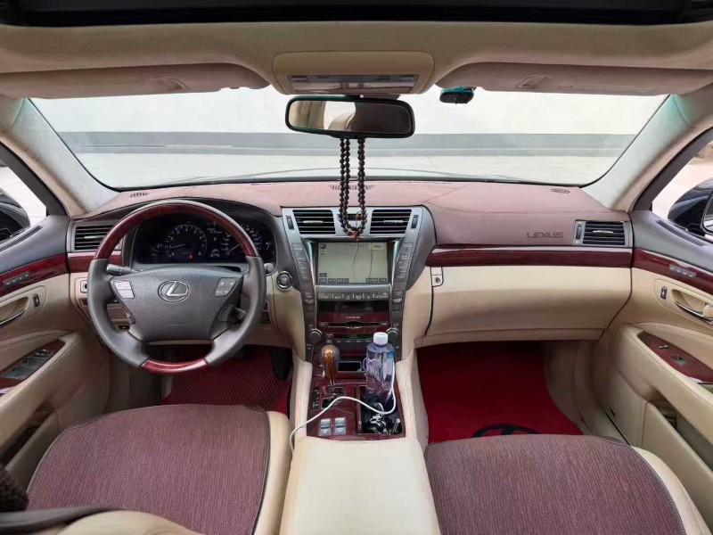 唐山10年雷克萨斯LS6