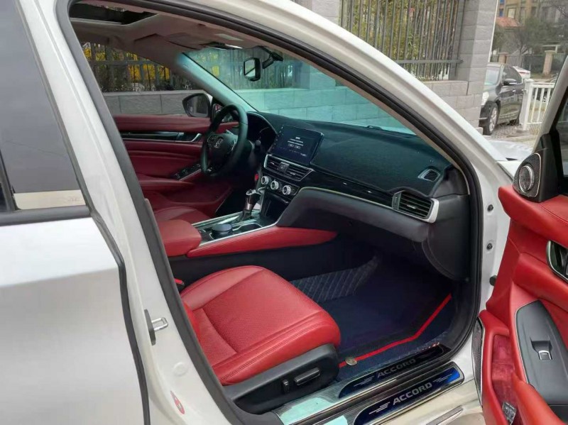 平顶山21年本田雅阁3