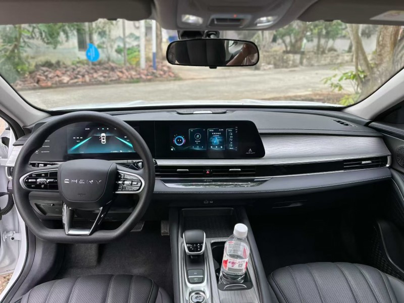 湛江25年奇瑞风云9