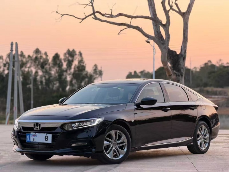 湛江18年本田雅阁5