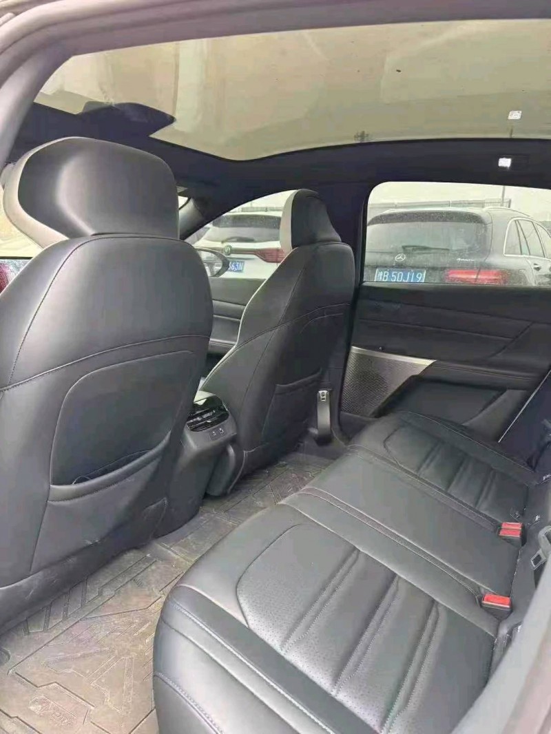 济宁25年东风奕派5