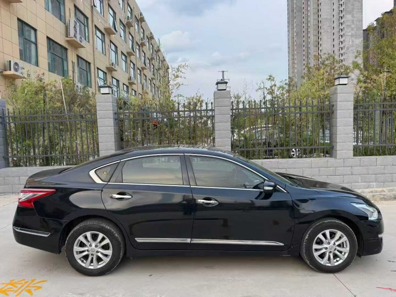 平顶山16年日产天籁2