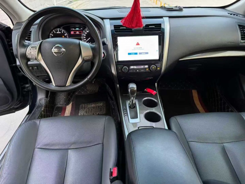 平顶山16年日产天籁7