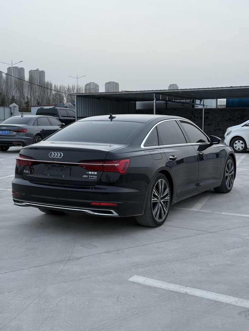 新乡19年奥迪A6L9