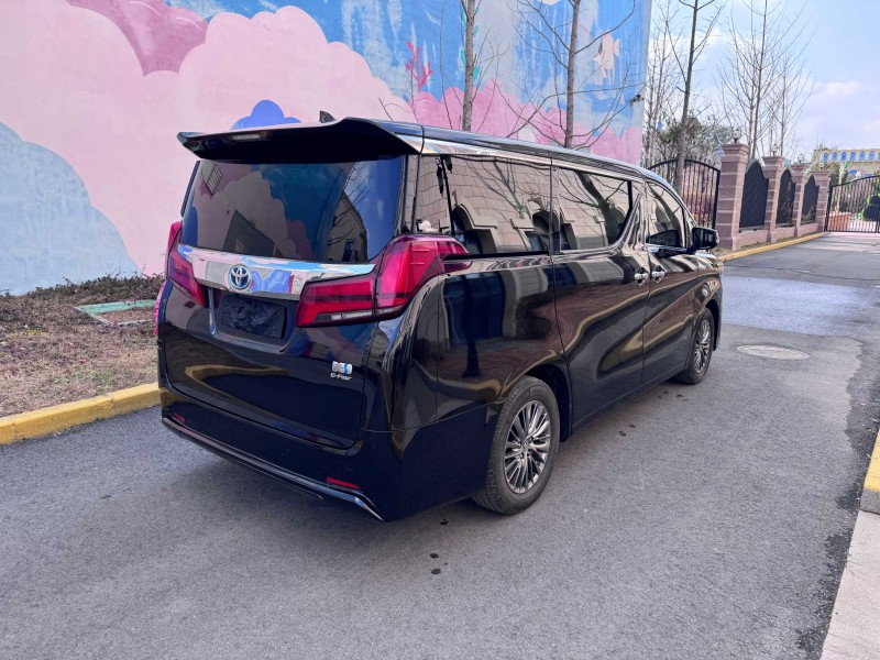 新乡20年丰田埃尔法2