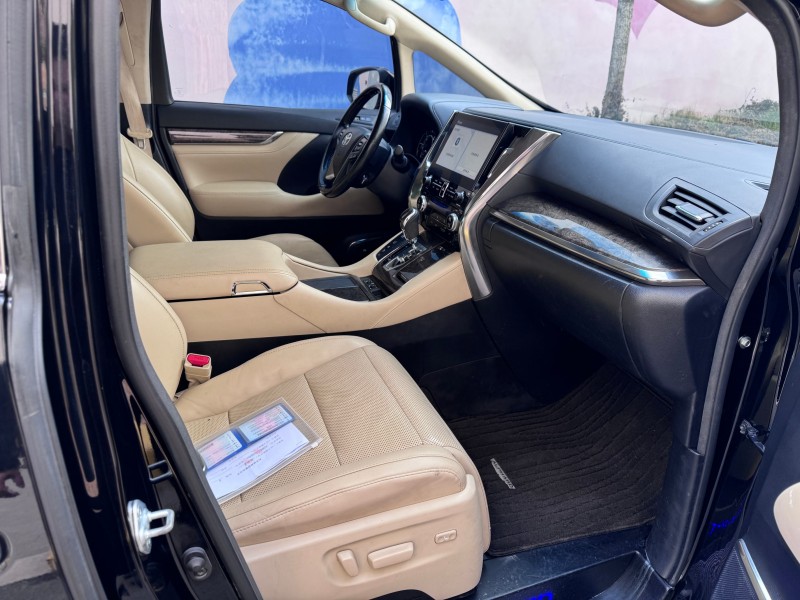 新乡20年丰田埃尔法7