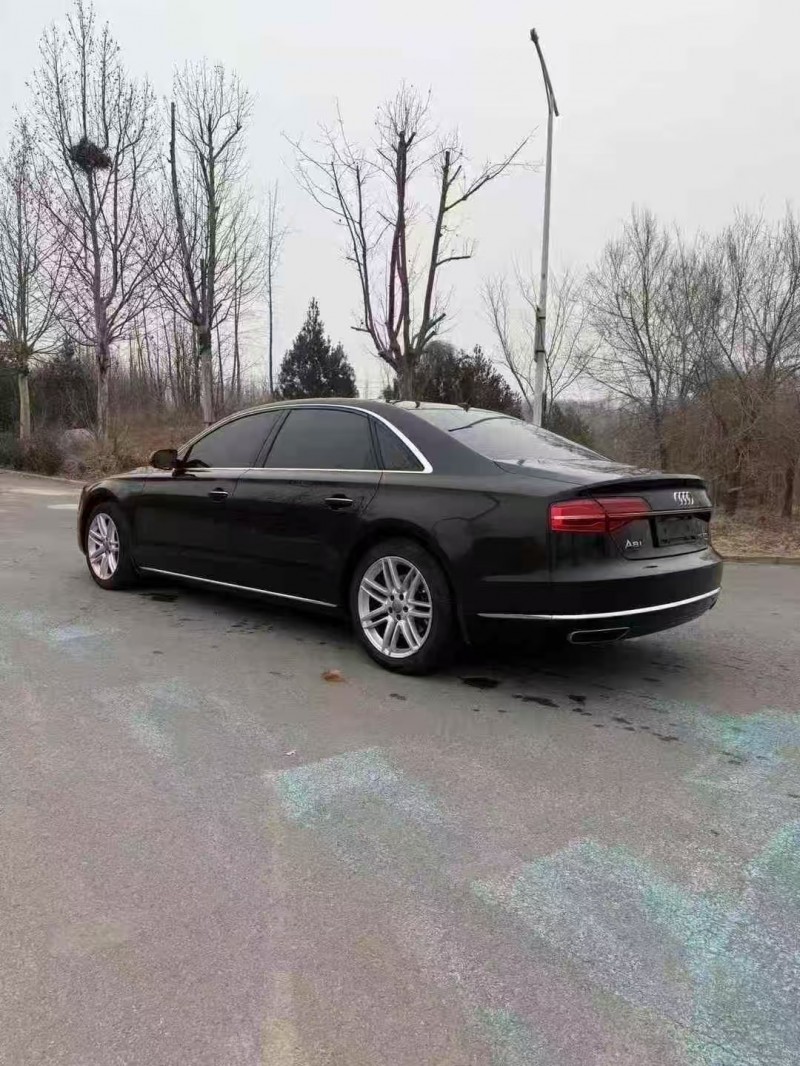 邯郸17年奥迪A8L7