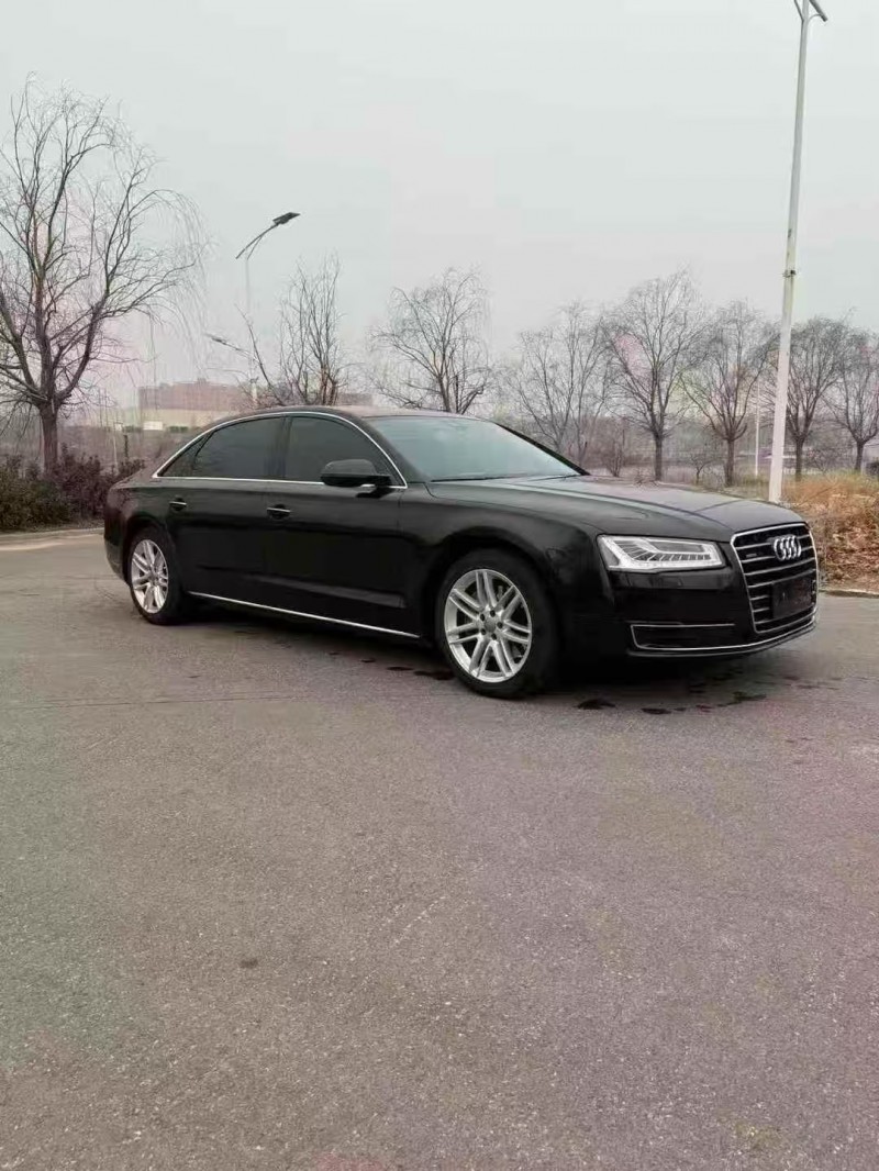 邯郸17年奥迪A8L9