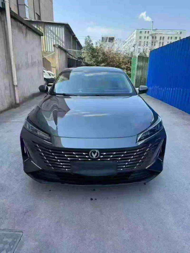 湖州25年长安汽车逸动1