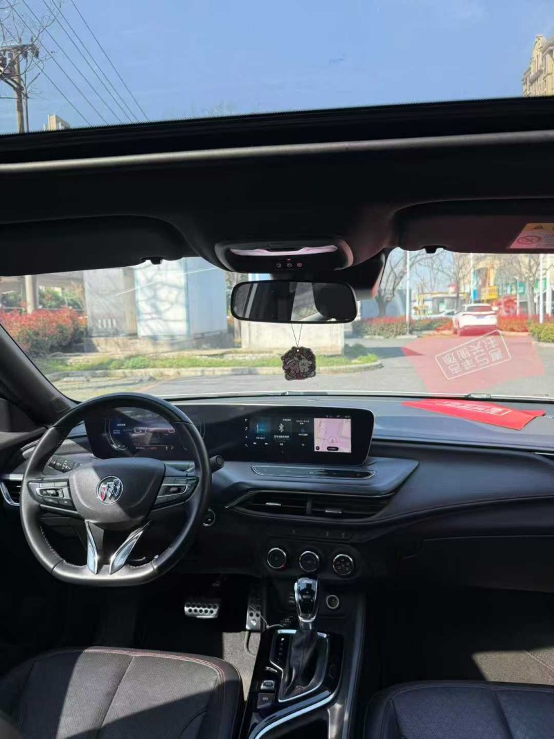 襄阳22年别克威朗3