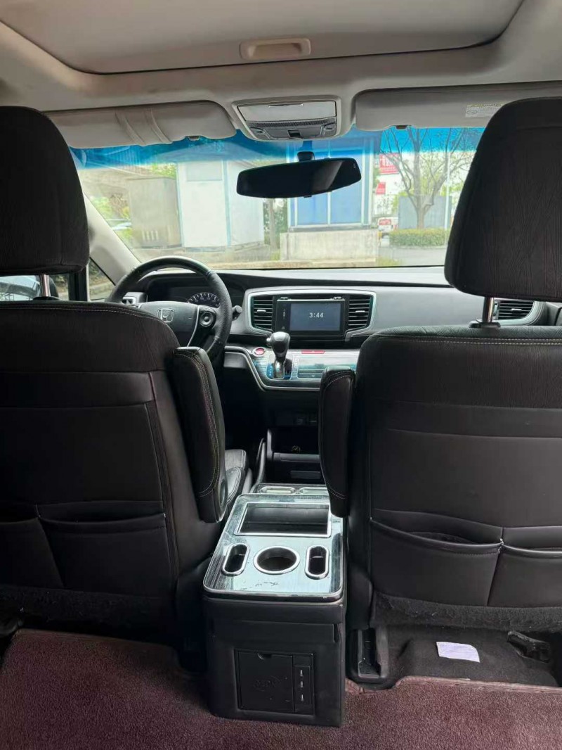 襄阳16年本田奥德赛3