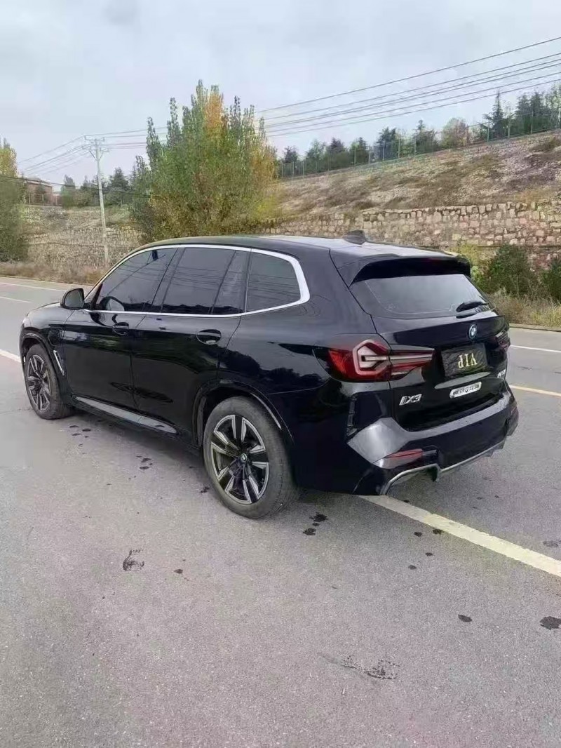 邯郸24年宝马IX7