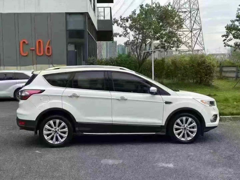 广州18年福特翼虎6