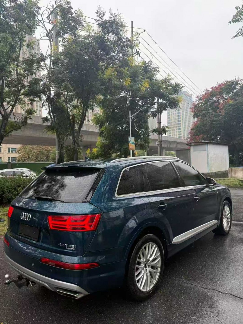 襄阳18年奥迪Q74