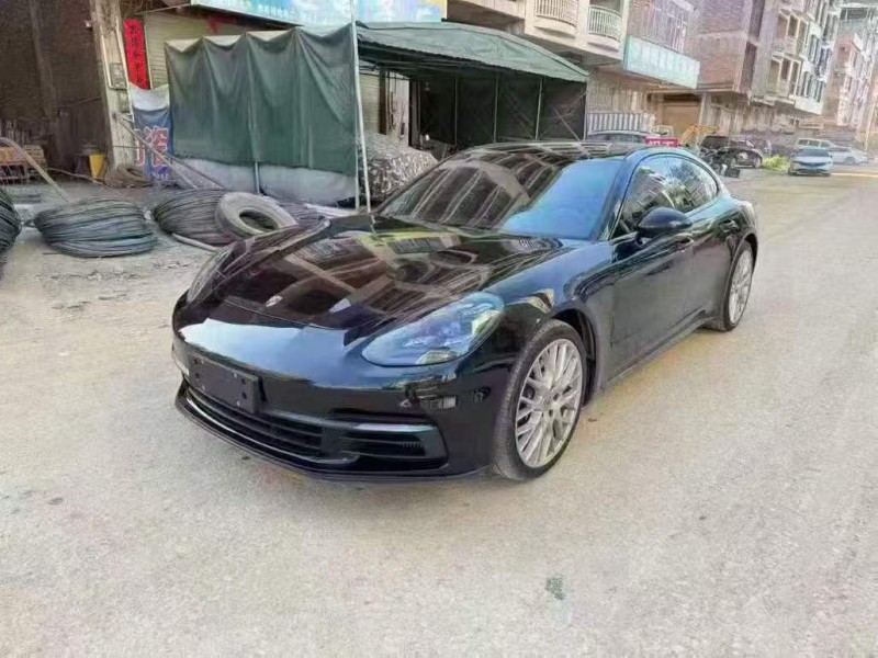 南宁20年保时捷帕拉梅拉2