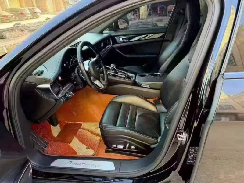 南宁20年保时捷帕拉梅拉4