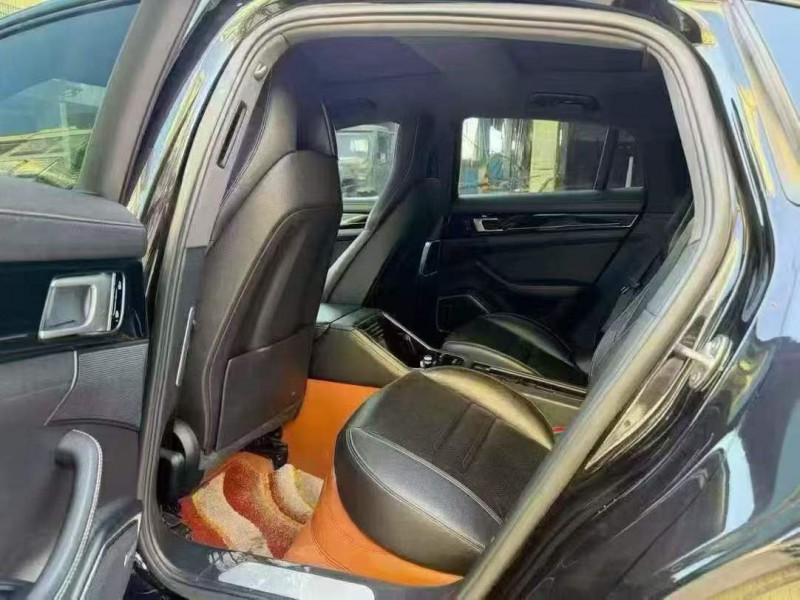 南宁20年保时捷帕拉梅拉6