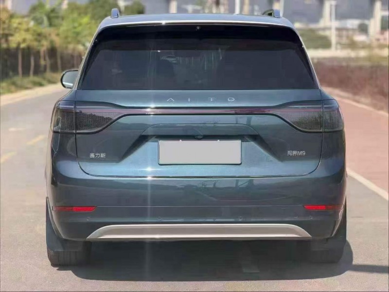 广州24年华为智选问界9