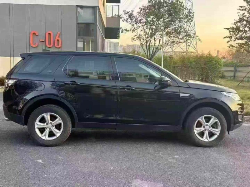 广州17年路虎发现神行5