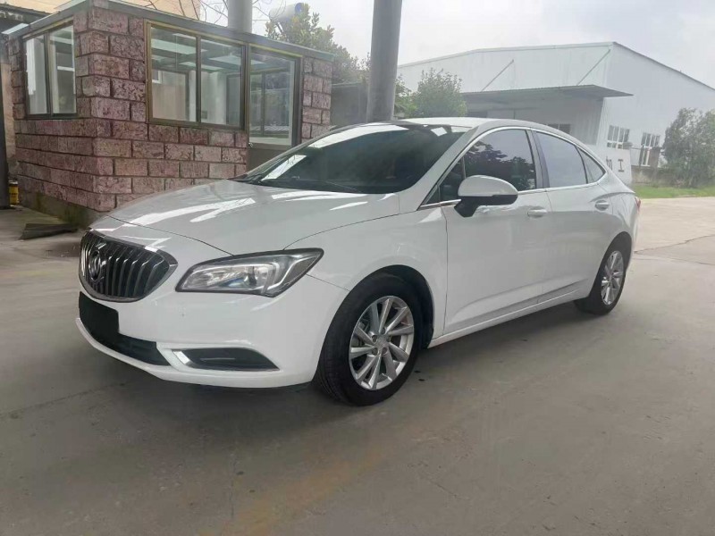 徐州17年别克威朗2