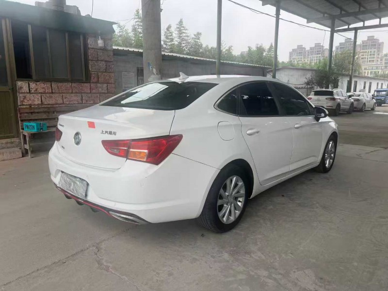 徐州17年别克威朗4