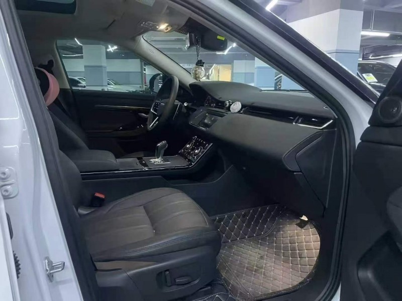 深圳23年路虎极光6