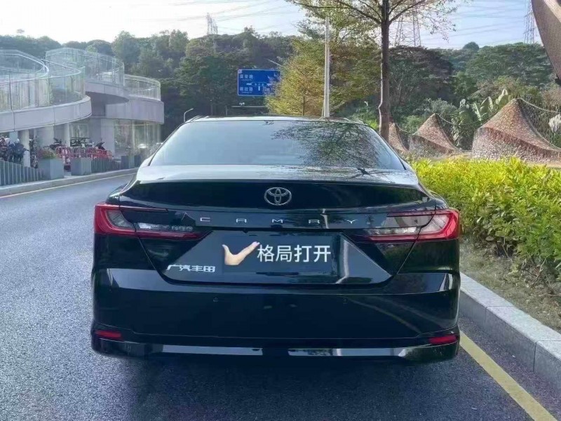 深圳25年丰田凯美瑞9