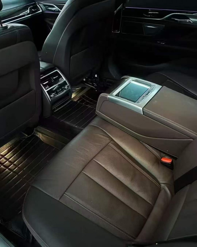 广州16年宝马7系5