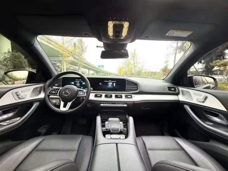 广州23年奔驰GLE8