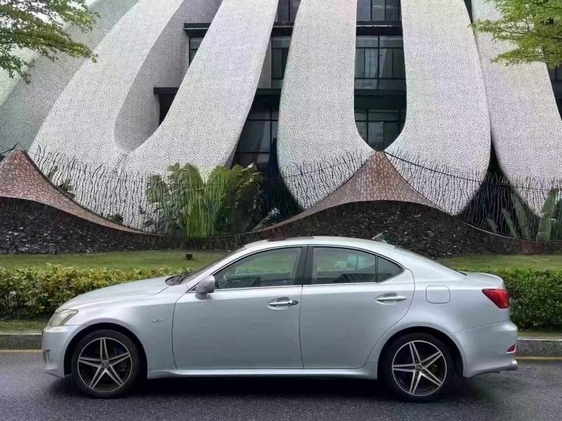 深圳07年雷克萨斯IS8