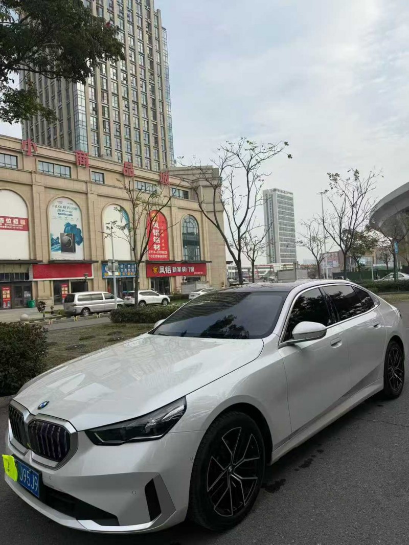 襄阳25年宝马5系2