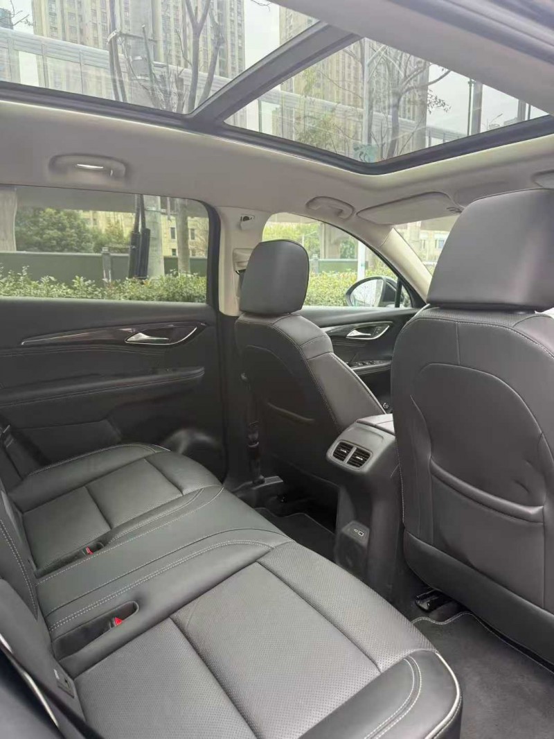 襄阳23年别克昂科威3