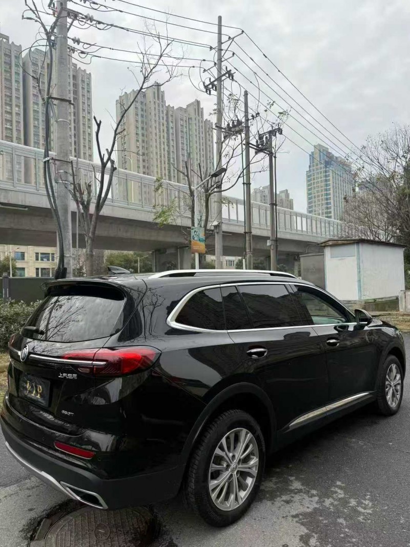 襄阳23年别克昂科威5