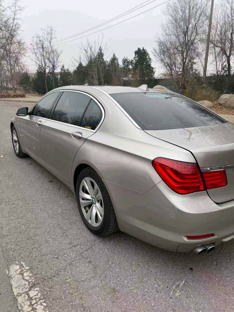 枣庄13年宝马7系8