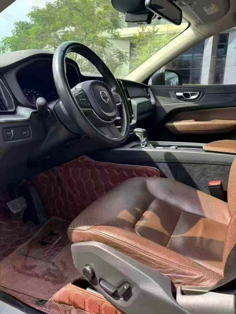 广州19年沃尔沃XC607